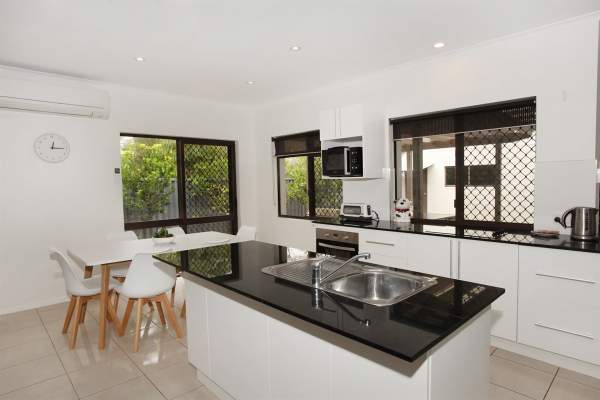 6 Petrie Avenue