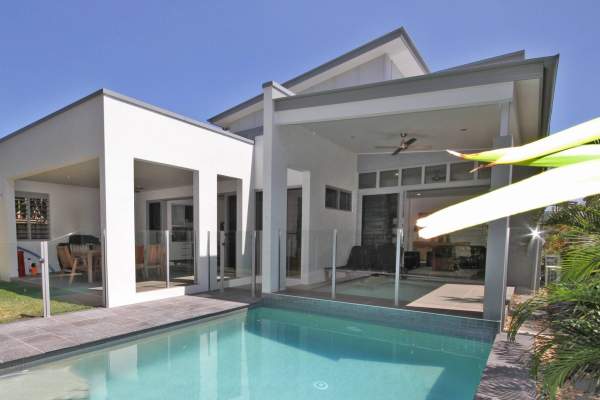48 Boardrider Crescent