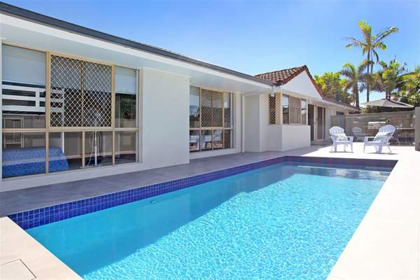 Beautiful Beach House in the Heart of Town