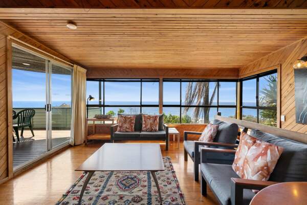38 Pacific Terrace