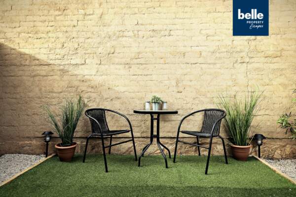 2 BR Apartment in Melbourne Street – North Adelaide