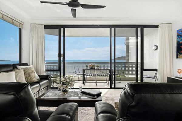 101 Rydges Plaza Esplanade with Panoramic Ocean Views
