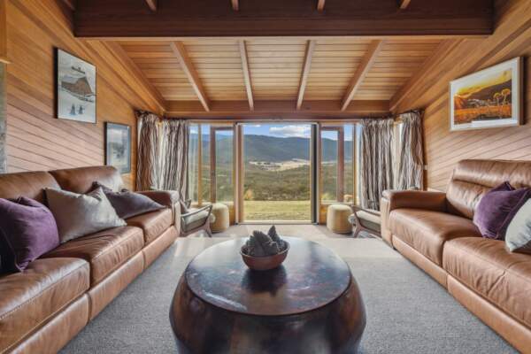 Nowhere Lodge