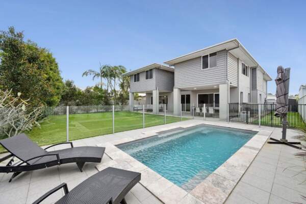 Sunset House at Pelican Waters