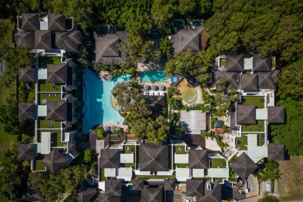 228-229 Luxury Beachfront Resort Palm Cove
