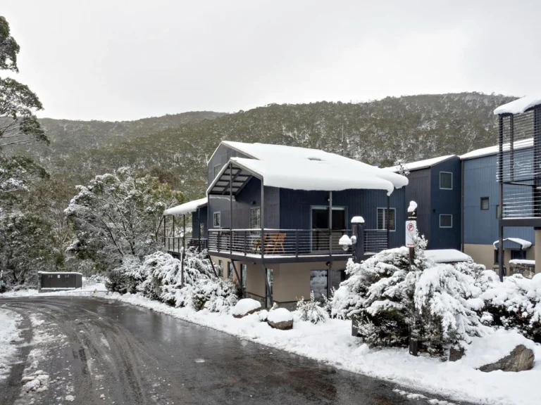 Winter escapes: how to plan the ultimate family getaway this ski season.
