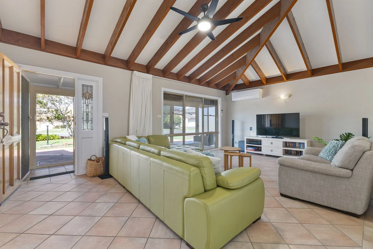 Occy’s at Fingal Bay