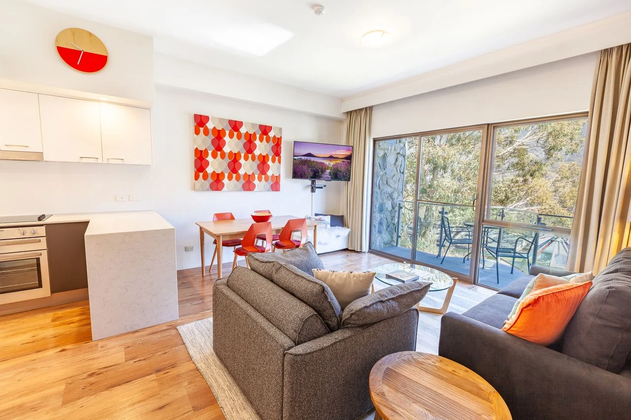 Lantern 07 – Balcony