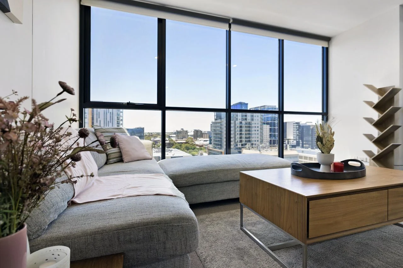 Isaac – The Cityscape View Apartment