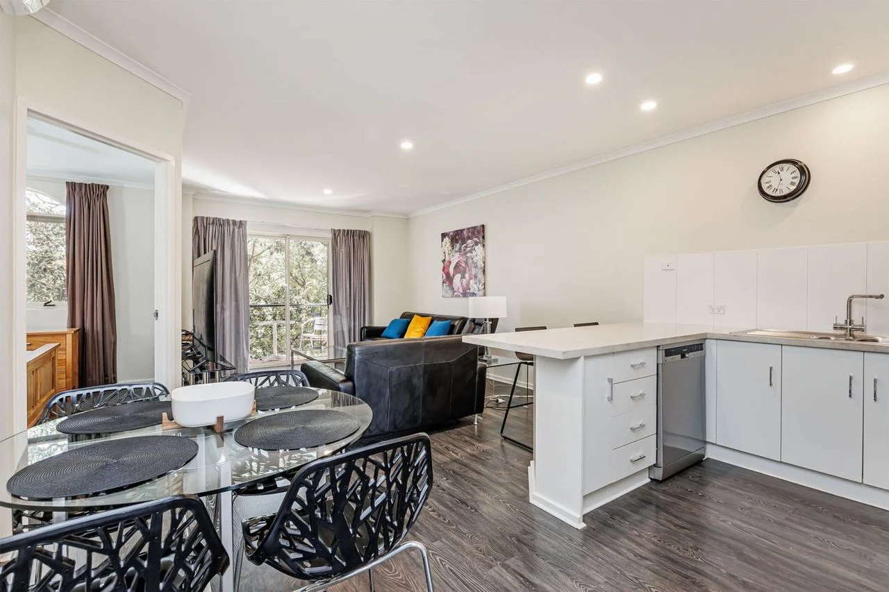 2 BR Apartment with Car Parking on Melbourne Street